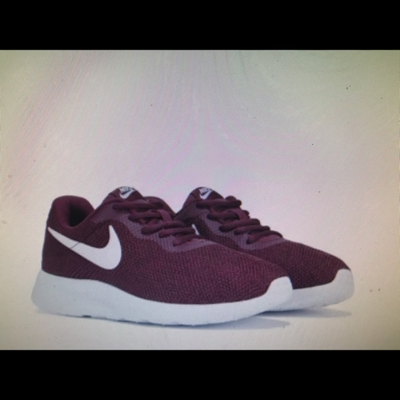 nike tanjun non slip